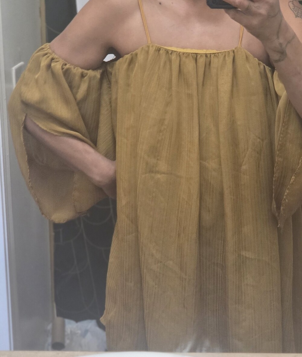 Boohoo, mustard, yellow, cold shoulder, mini dress.